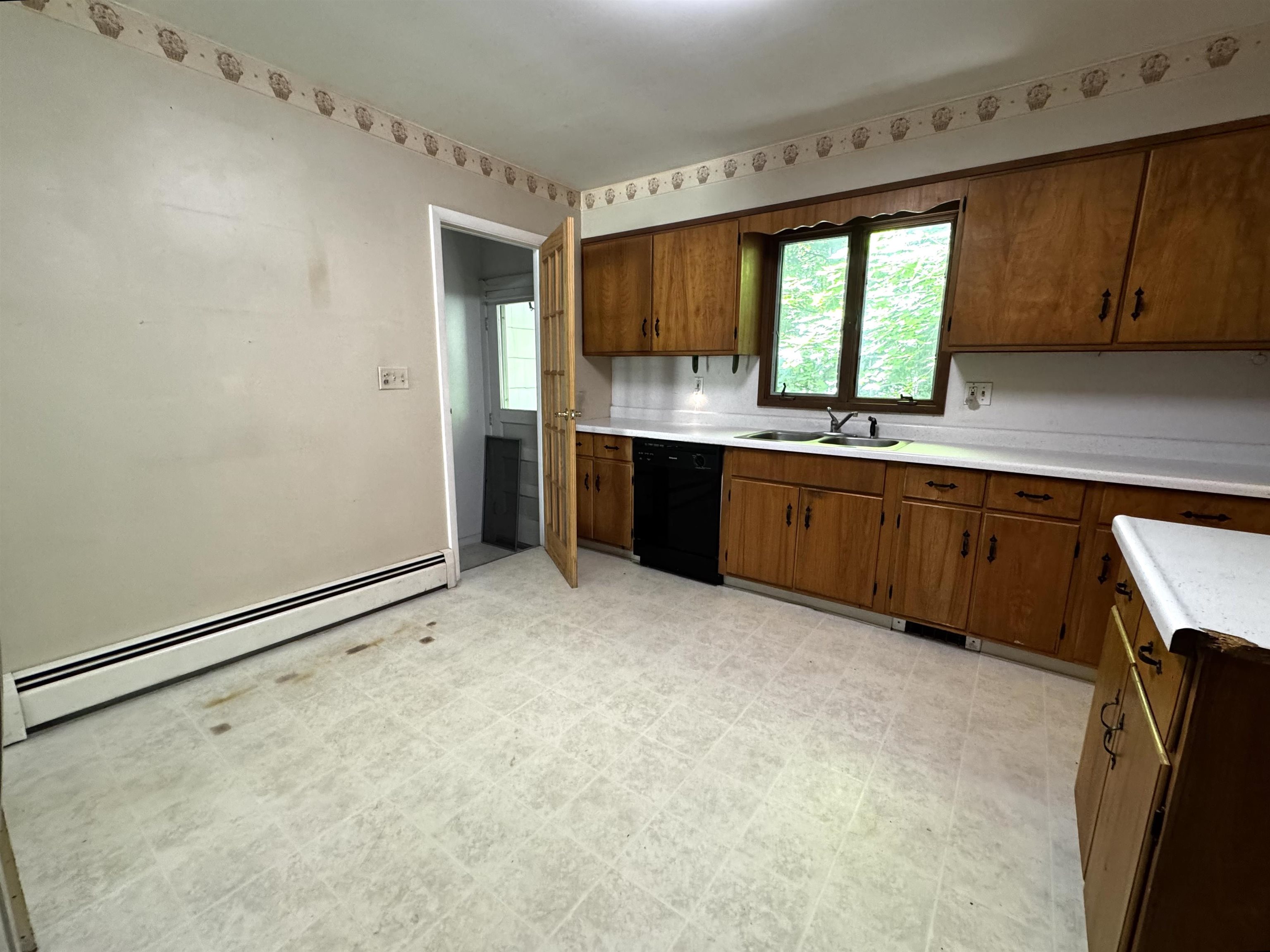 142 Pine Circle Bennington, VT 05201 - Photo 27 of 55