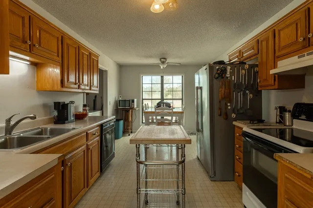 $299,900 | 2928 Midland Road, Shelbyville, TN 37160