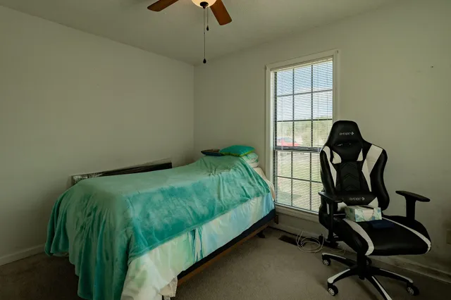 $299,900 | 2928 Midland Road, Shelbyville, TN 37160