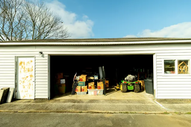 $299,900 | 2928 Midland Road, Shelbyville, TN 37160