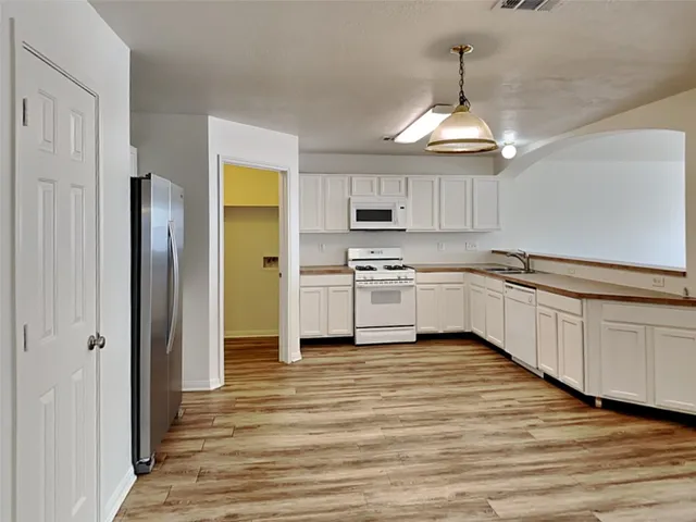 $1,950 | 2518 Halstead Drive, Spring, TX 77386