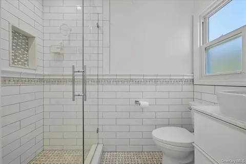 a bathroom with a toilet