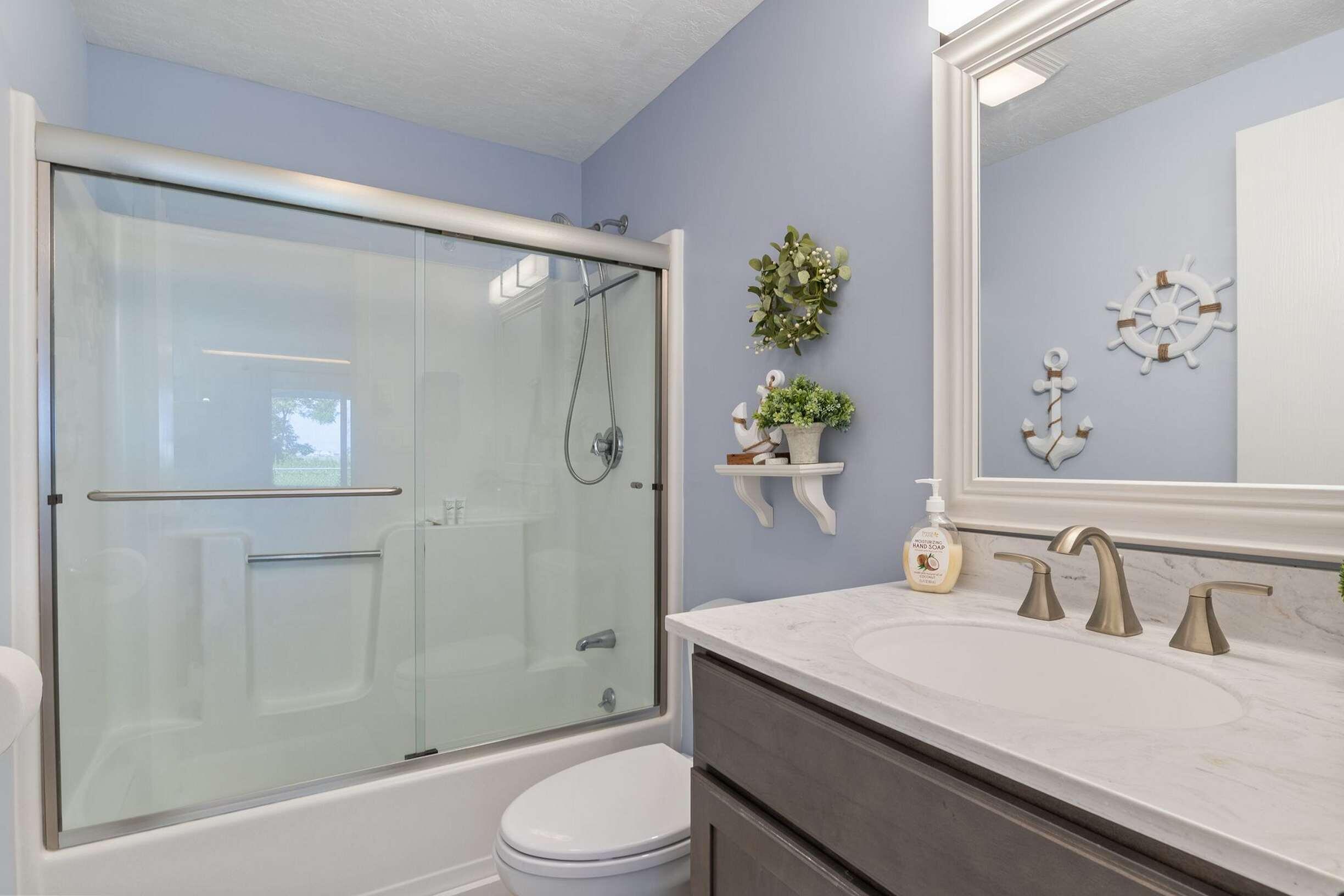 1373 Post Road, Unit 6B Wells, ME 04090 - Photo 10 of 20 Primary Full Bath