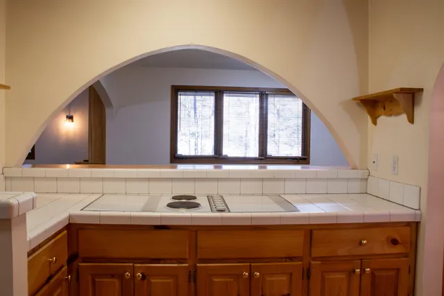 $380,000 | 923 South Burnt Mill Road, LaFayette, GA 30728