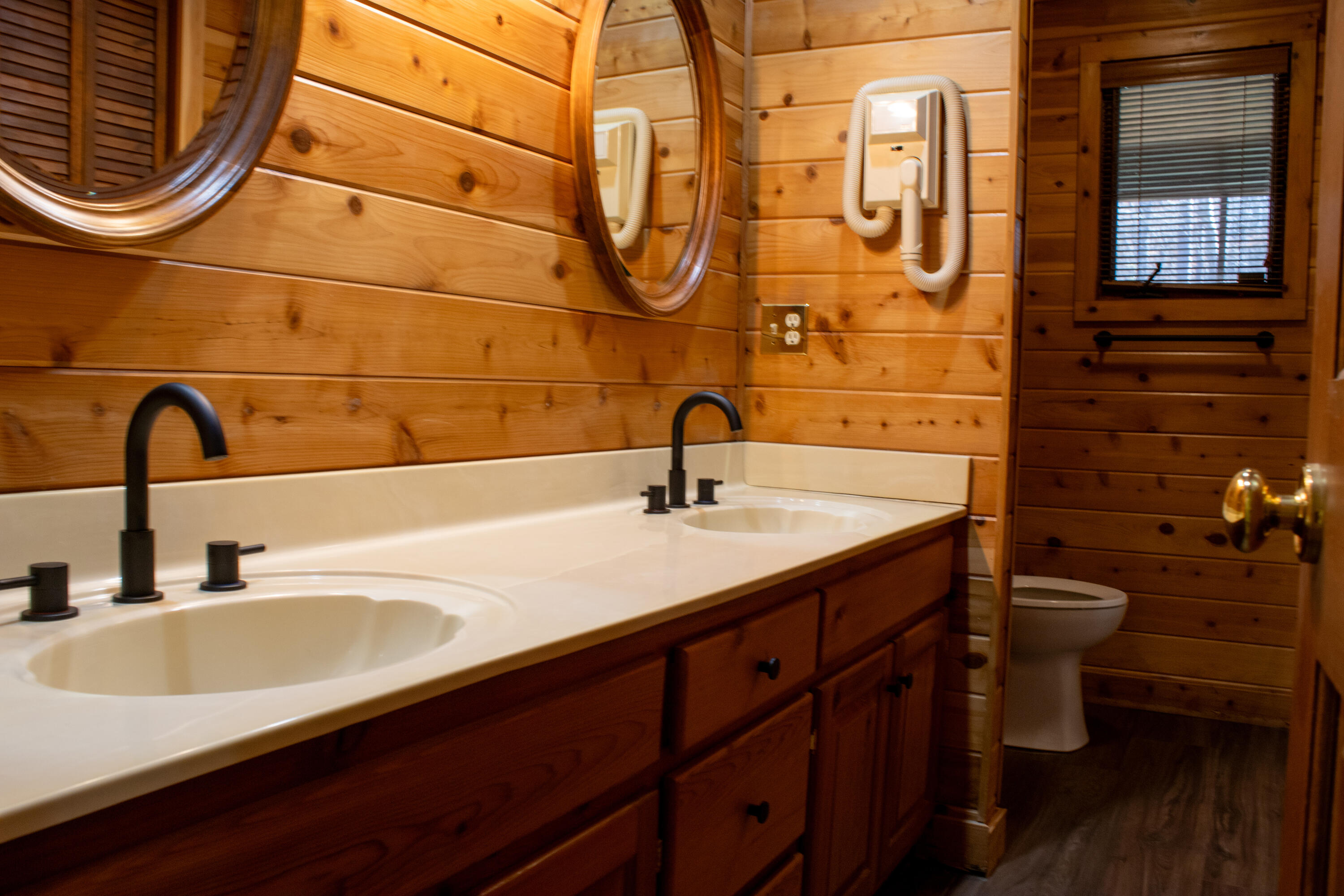 923 South Burnt Mill Road LaFayette, GA 30728 - Photo 22 of 41 Bathroom #2