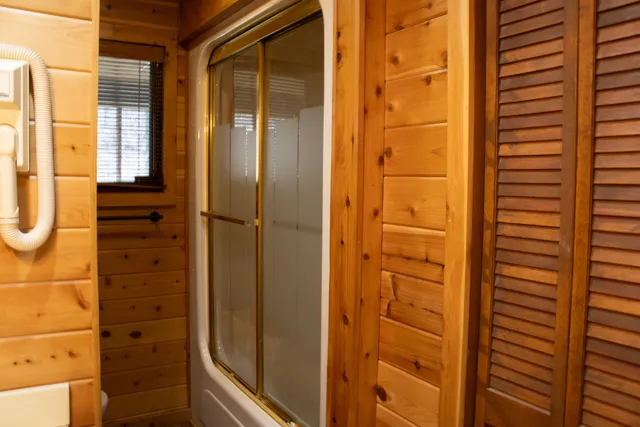 $380,000 | 923 South Burnt Mill Road, LaFayette, GA 30728