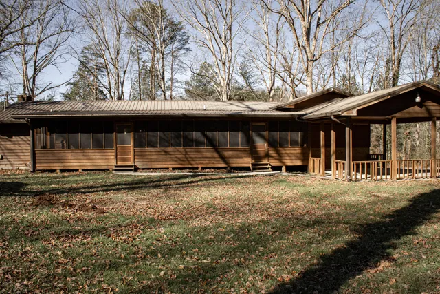 $380,000 | 923 South Burnt Mill Road, LaFayette, GA 30728