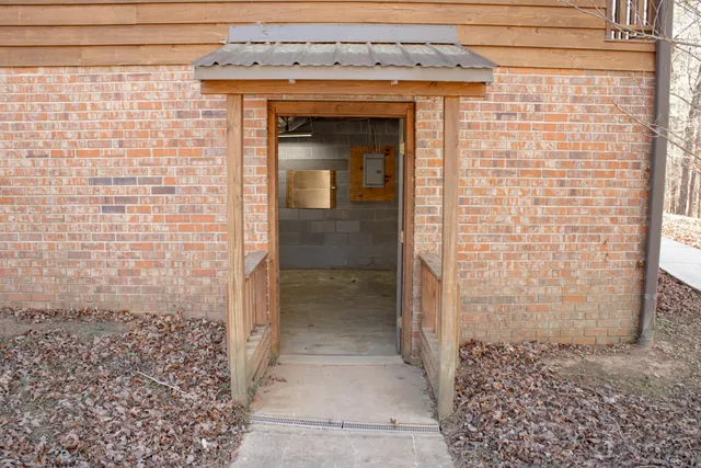 $380,000 | 923 South Burnt Mill Road, LaFayette, GA 30728