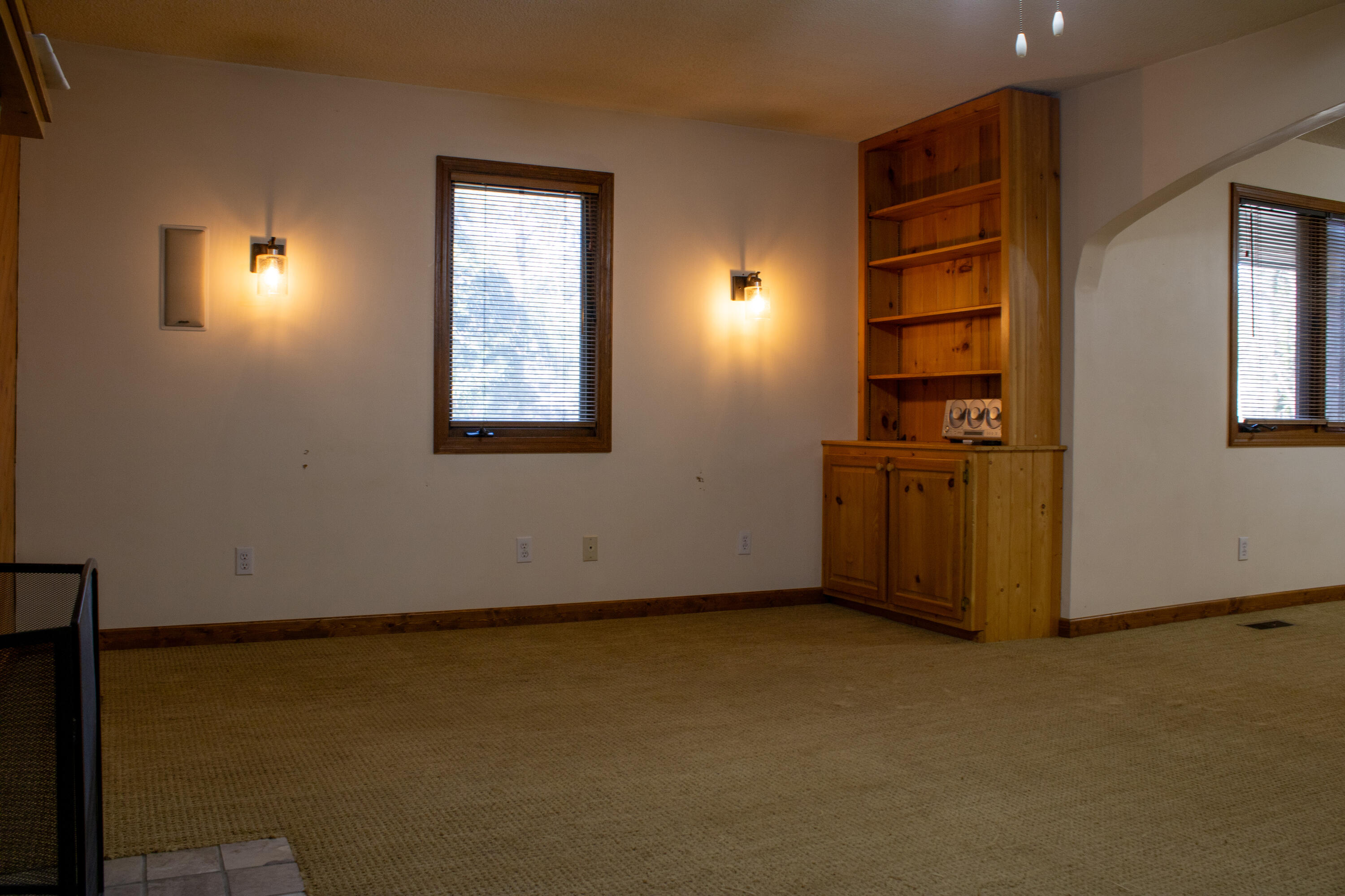 923 South Burnt Mill Road LaFayette, GA 30728 - Photo 9 of 41 Livingroom