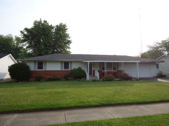 1312 Rochester Boulevard Rochester, IN 46975 - Photo 1 of 30