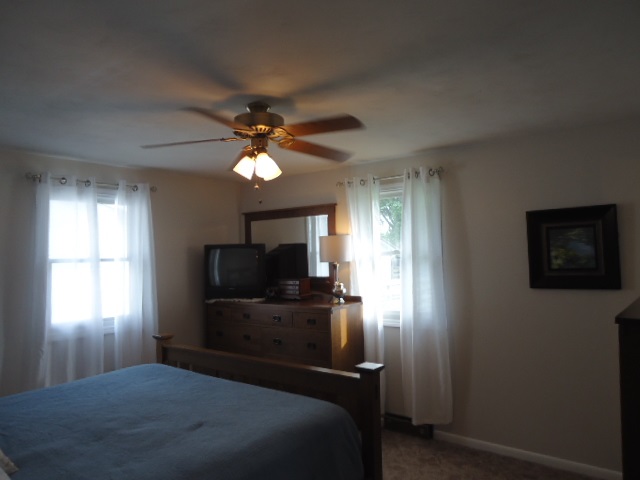 1312 Rochester Boulevard Rochester, IN 46975 - Photo 11 of 30