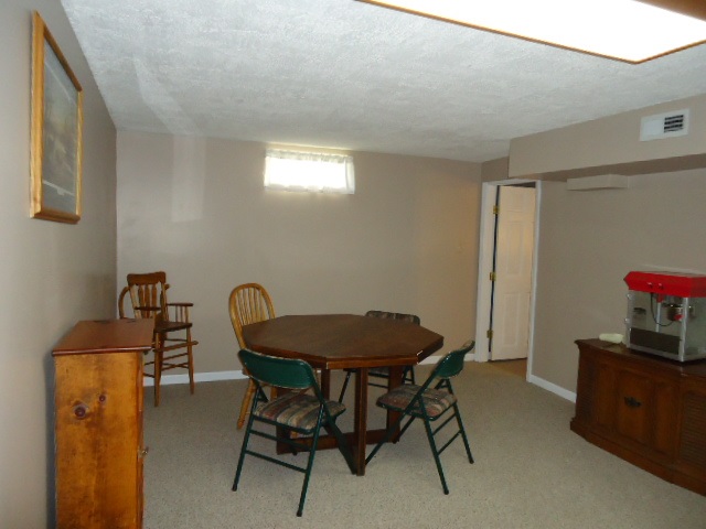 1312 Rochester Boulevard Rochester, IN 46975 - Photo 15 of 30