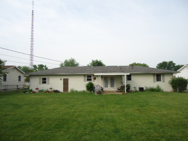 1312 Rochester Boulevard Rochester, IN 46975 - Photo 23 of 30
