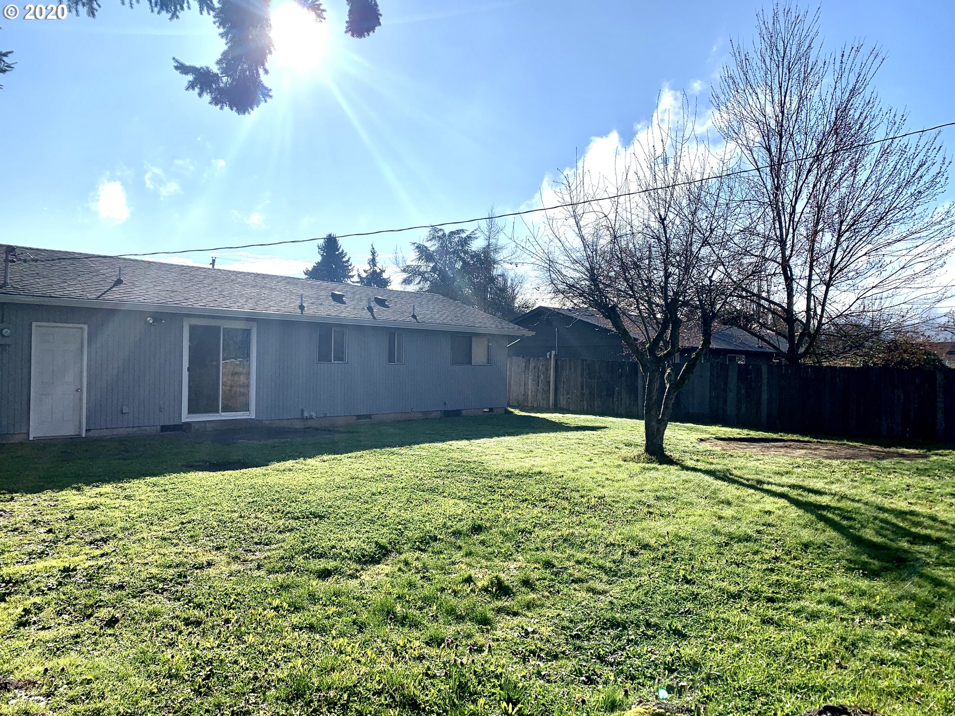 464 South 40th Street Springfield, OR 97478 - Photo 11 of 13
