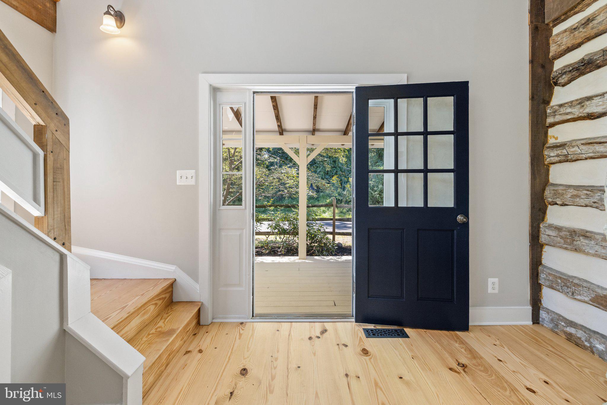 37028 Gaver Mill Road Purcellville, VA 20132 - Photo 11 of 79 Welcome - Foyer - New Pine Hardwood Floors