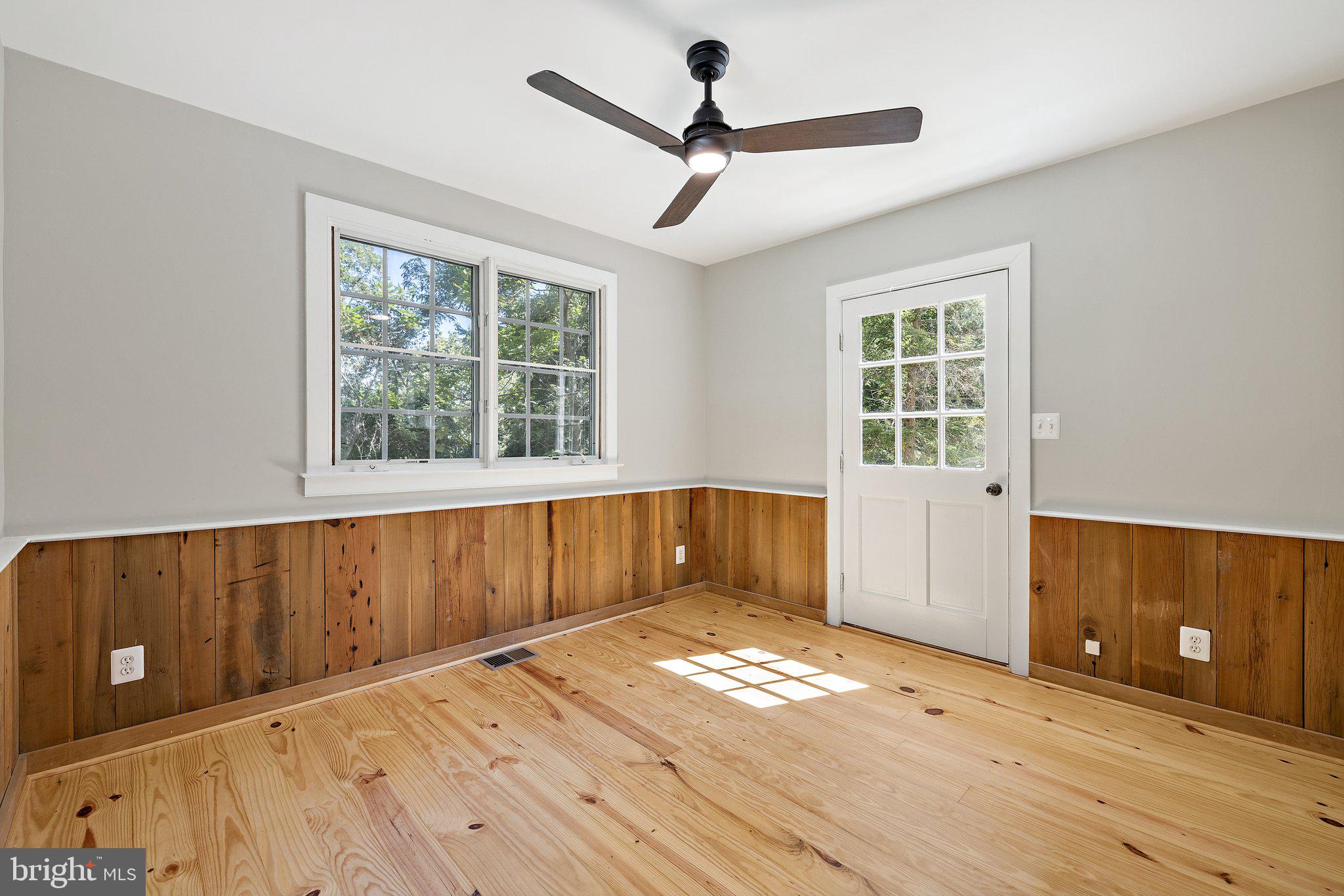 37028 Gaver Mill Road Purcellville, VA 20132 - Photo 40 of 79 Dining Room or Office Space