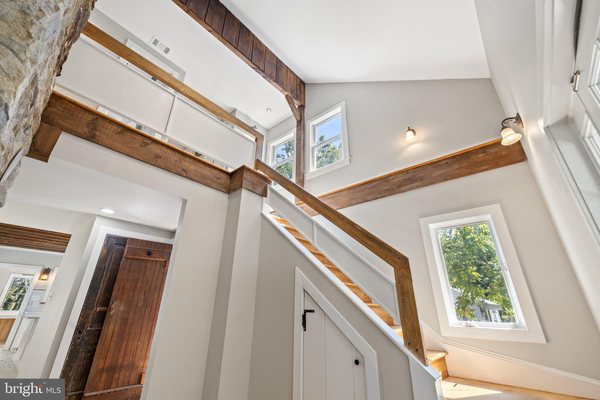 37028 Gaver Mill Road Purcellville, VA 20132 - Photo 43 of 79 2 Story Foyer - Stair Case to Upper Level