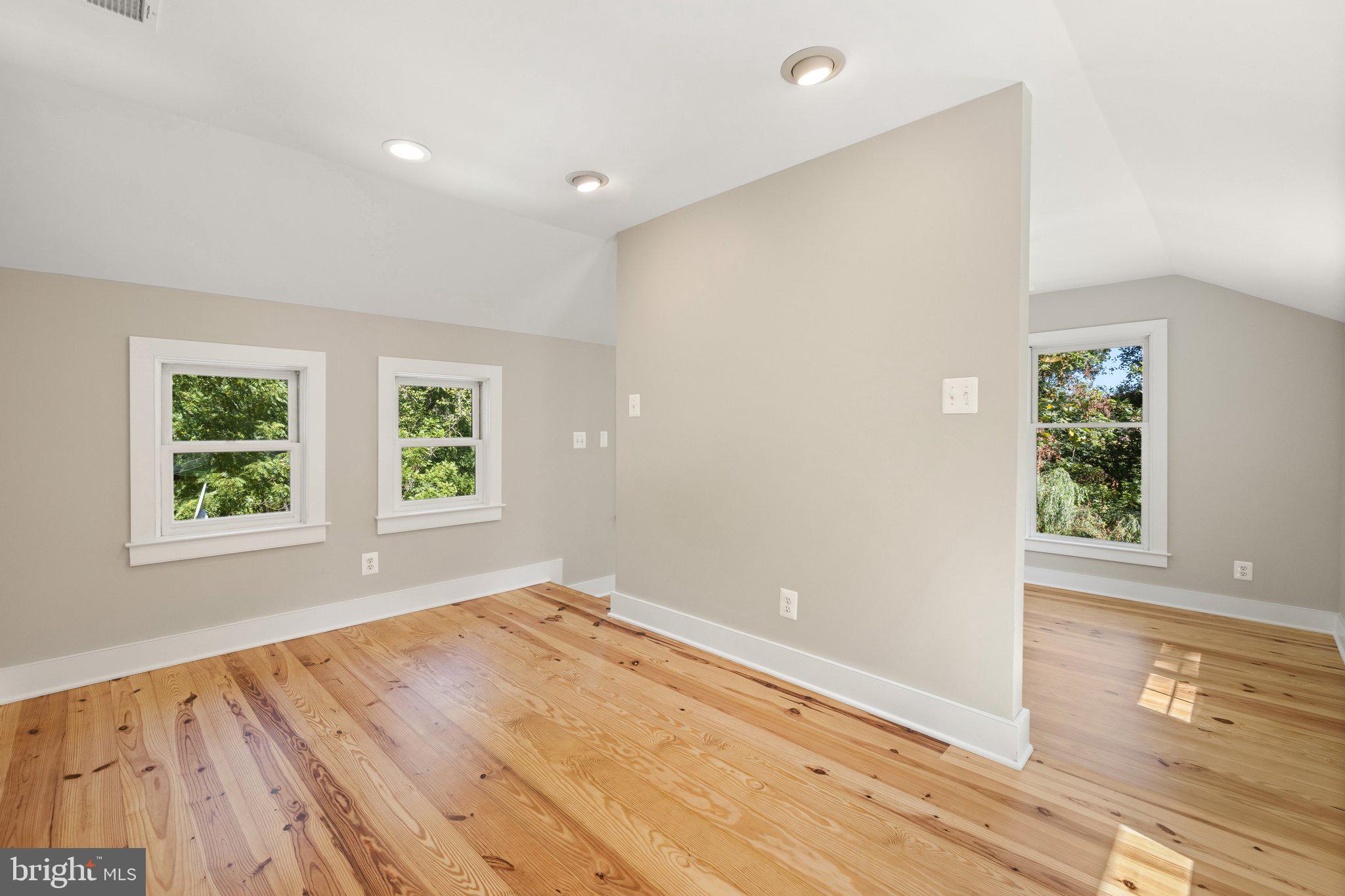 37028 Gaver Mill Road Purcellville, VA 20132 - Photo 51 of 79 Sitting Room / Office in Primary Bedroom