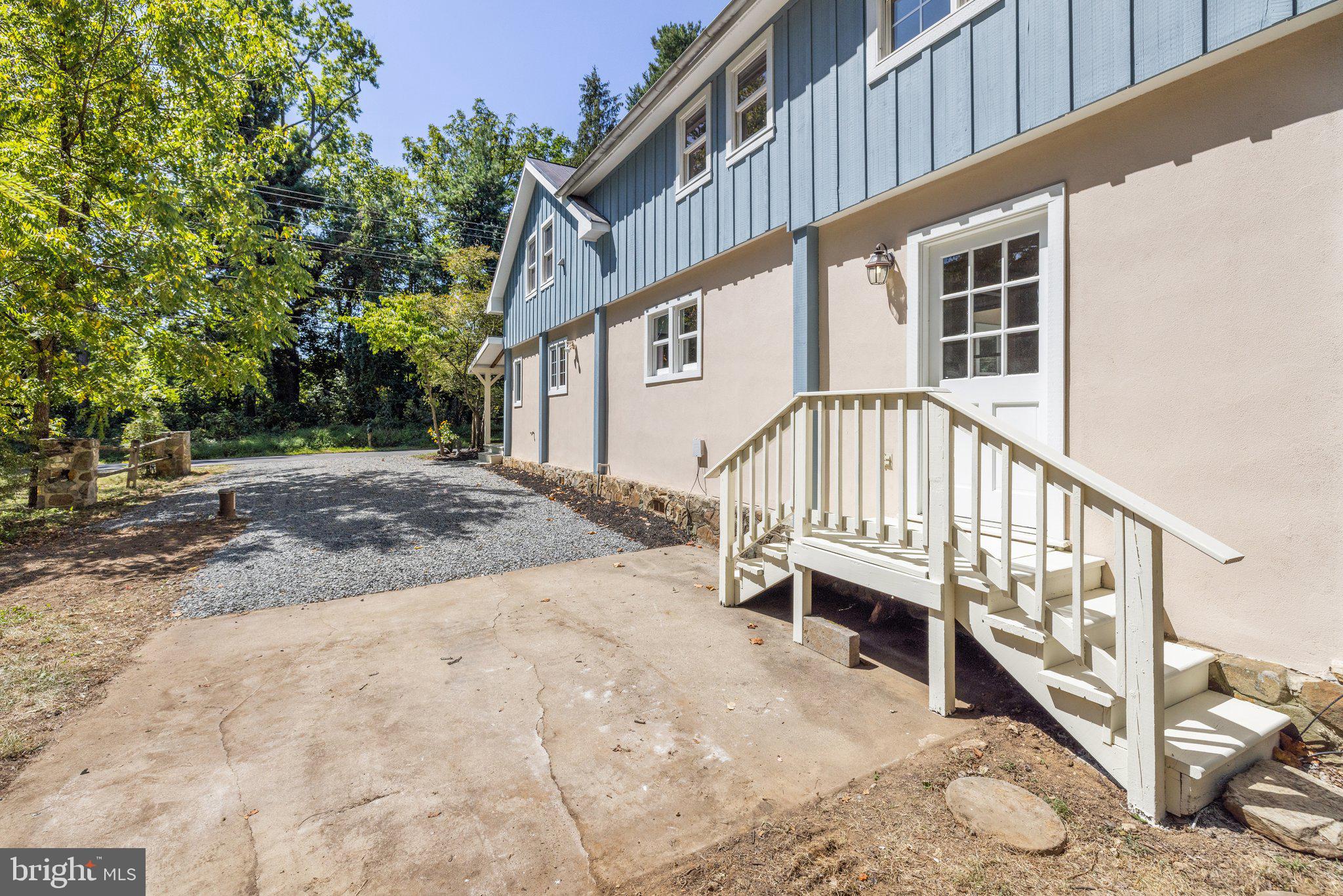 37028 Gaver Mill Road Purcellville, VA 20132 - Photo 64 of 79 Exterior Side View