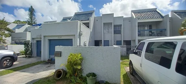 $235,000 | 5716 Northwest 19th Street, Unit 18, Lauderhill, FL 33313