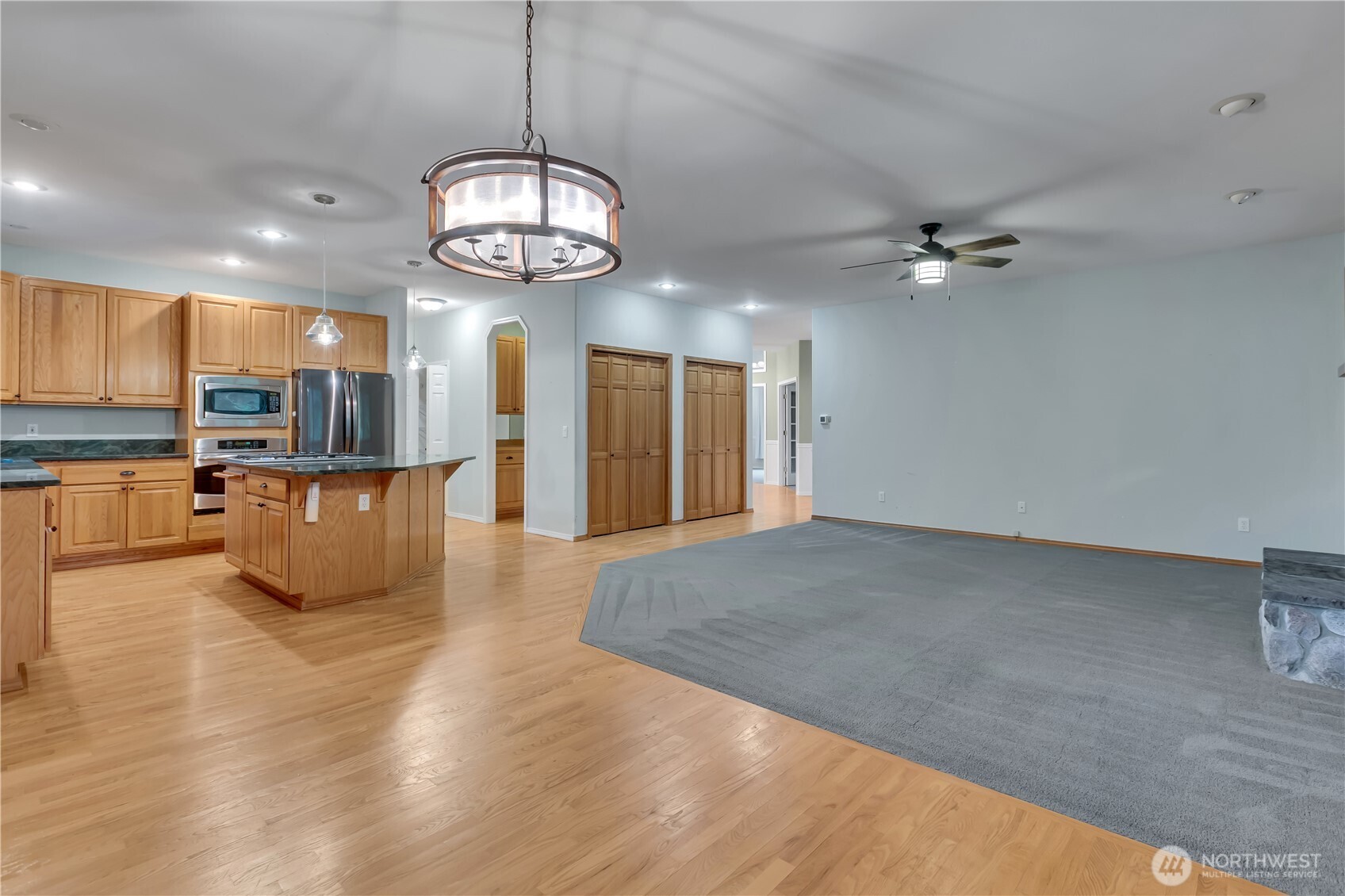 44217 Southeast Mt Si Road North Bend, WA 98045 - Photo 12 of 32