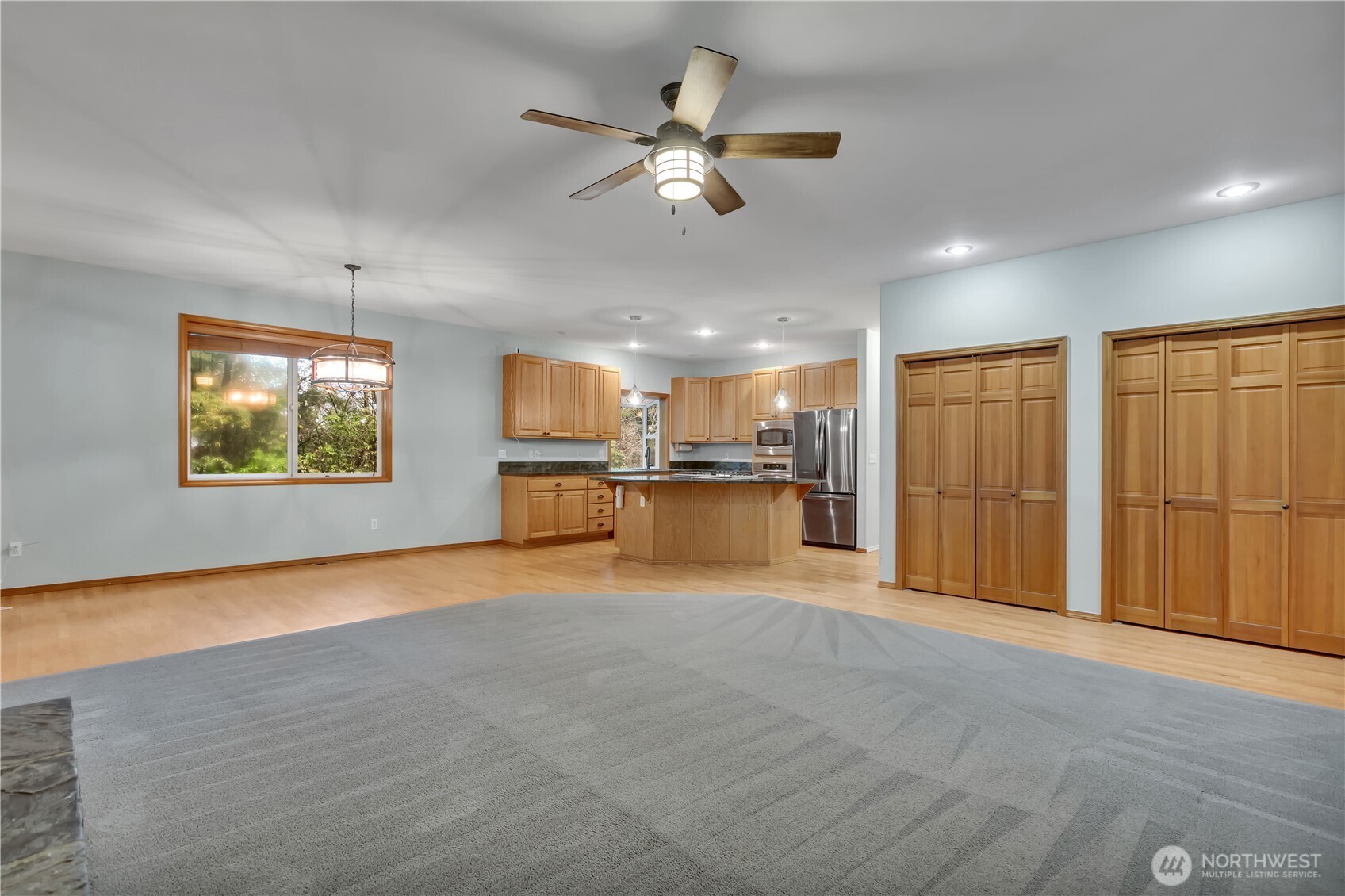 44217 Southeast Mt Si Road North Bend, WA 98045 - Photo 9 of 32