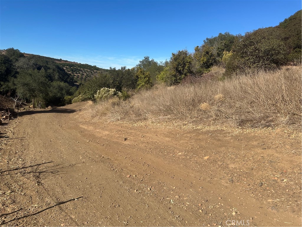 0 Vía Barranca Temecula, CA 92590 - Photo 10 of 18 a view of a dry yard with mountains in the background