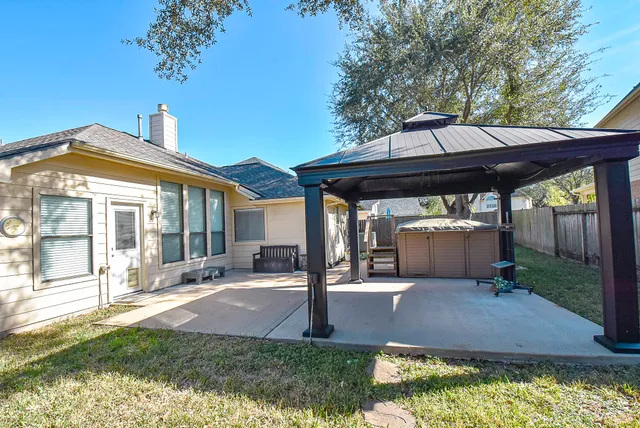 $2,300 | 21619 Oakcreek Court, Katy, TX 77450