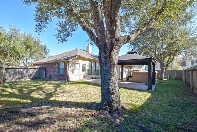$2,300 | 21619 Oakcreek Court, Katy, TX 77450