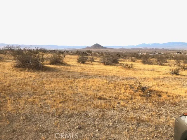 0 Sapota Road Apple Valley, CA 92307 - Photo 2 of 11 a view of an ocean