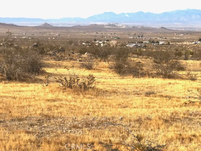 0 Sapota Road Apple Valley, CA 92307 - Photo 4 of 11 a view of lake view and mountain