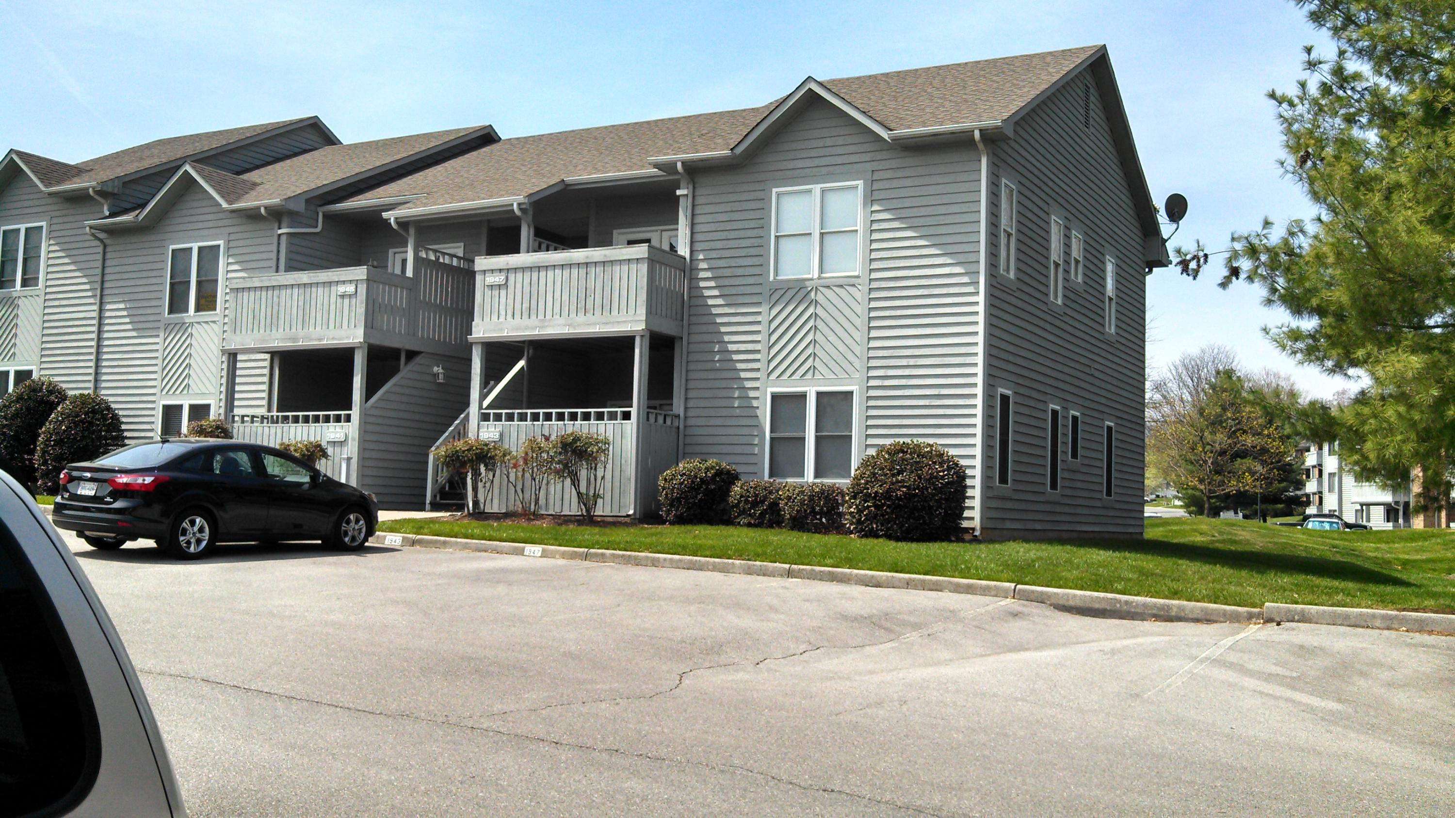 1947 South Clearing Road, Unit 24 Salem, VA 24153 - Photo 1 of 17 Front