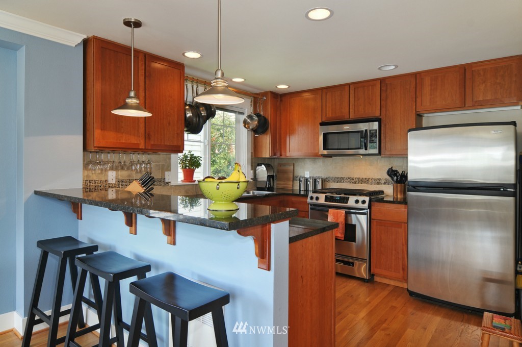 508 North 46th Street Seattle, WA 98103 - Photo 3 of 20