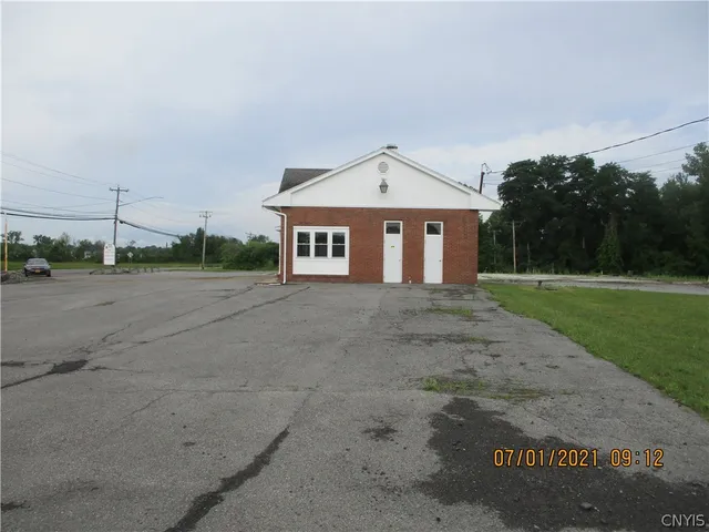 $3,000,000 | 4531 Highway 31, Clay, NY 13041