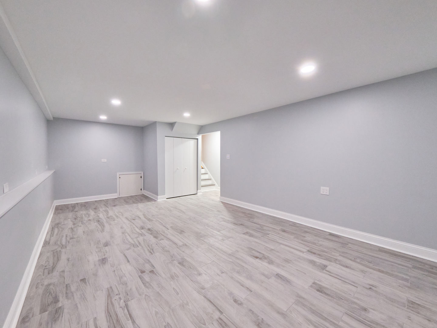 18207 Ravisloe Terrace Country Club Hills, IL 60478 - Photo 14 of 24 a view of empty room with wooden floor