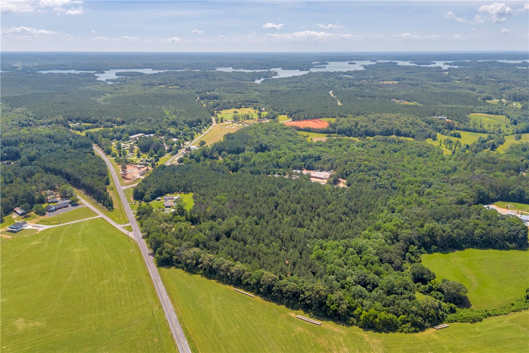 183 / Keowee School Road Seneca, SC 29672 - Photo 4 of 28
