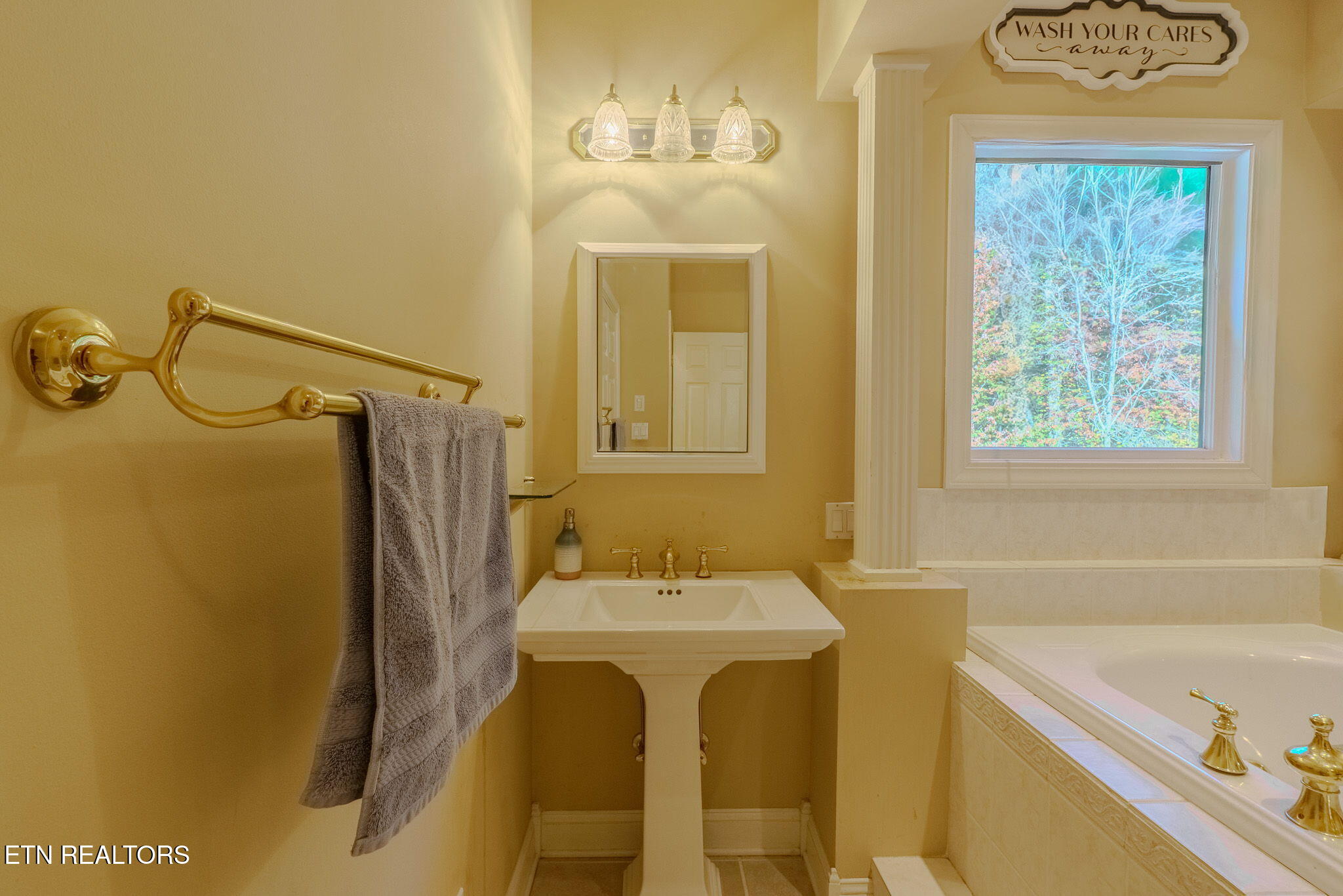 117 Cooper Road Tallassee, TN 37878 - Photo 22 of 51 21-web-or-mls-_DSC2103-HDR