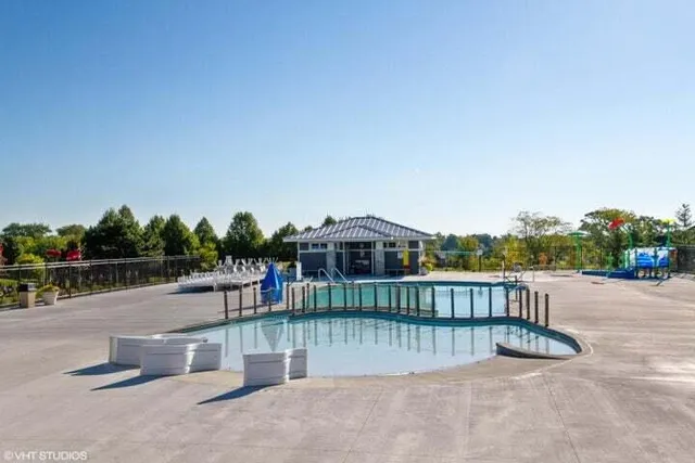 $229,000 | 964 Geneva National Avenue North, Unit 3307, Geneva, WI 53147