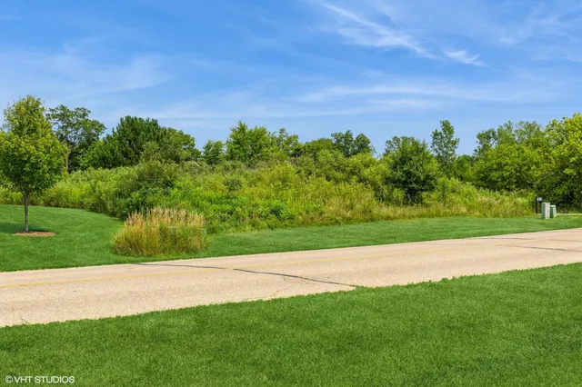 $229,000 | 964 Geneva National Avenue North, Unit 3307, Geneva, WI 53147