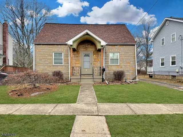 $2,800 | 214 Elizabeth Street, Unit 1, South Bound Brook, NJ 08880