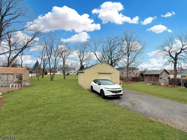 $2,800 | 214 Elizabeth Street, Unit 1, South Bound Brook, NJ 08880