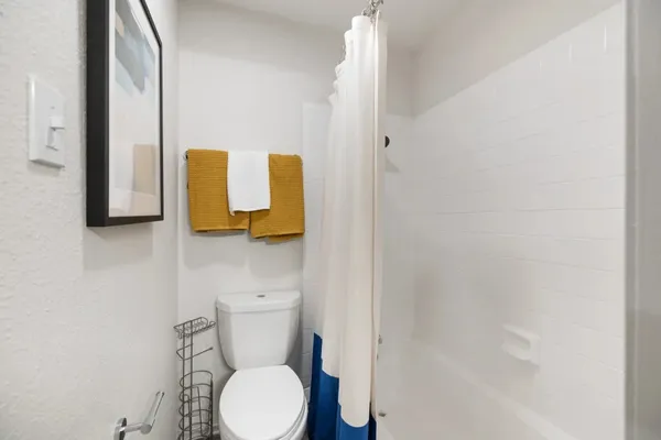 $860 | 2800 South Ashford Road, Unit 903, Houston, TX 77082
