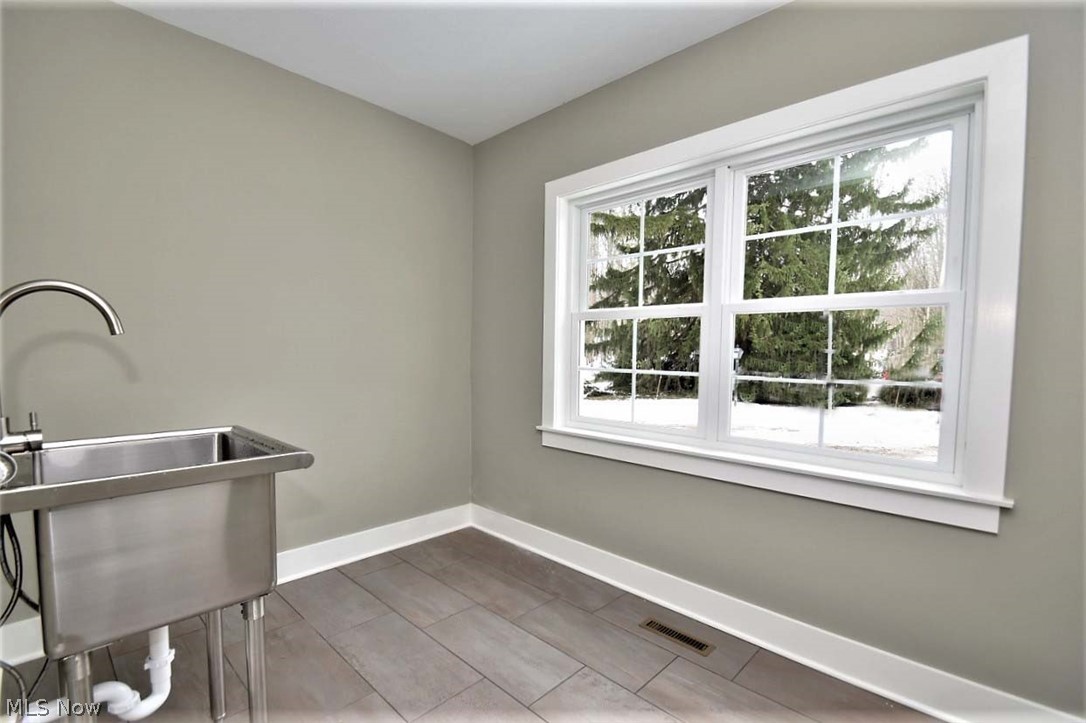 35957 Solon Road Chagrin Falls, OH 44022 - Photo 15 of 22 Laundry Room