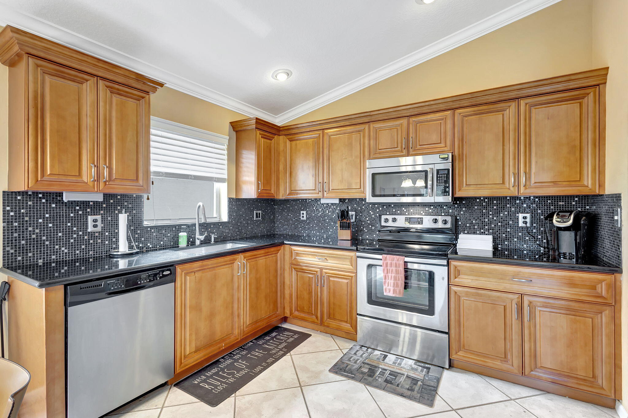 6705 Sun River Road Boynton Beach, FL 33437 - Photo 16 of 50 14-web-or-mls-6705Sun_81