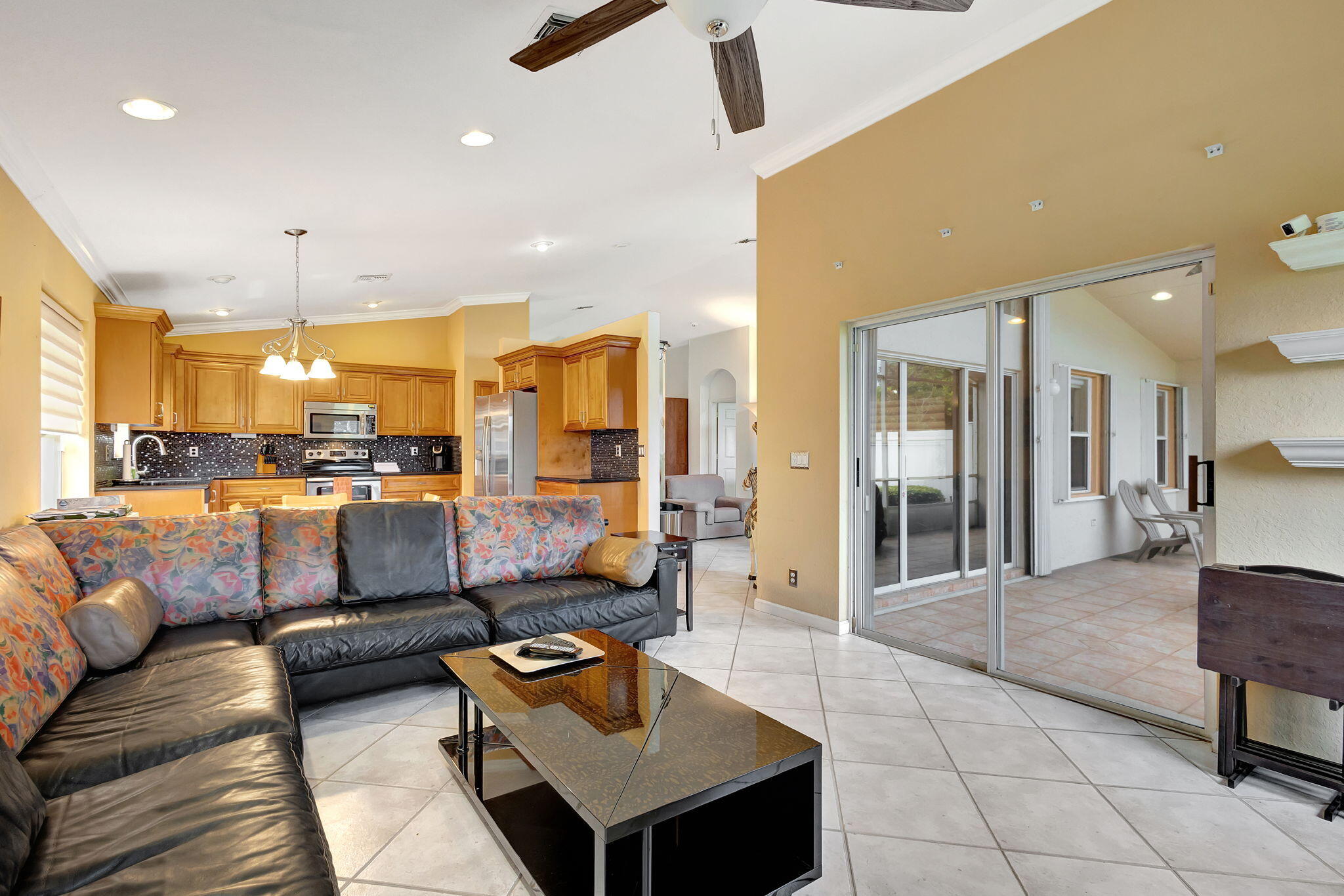 6705 Sun River Road Boynton Beach, FL 33437 - Photo 19 of 50 19-web-or-mls-6705Sun_106