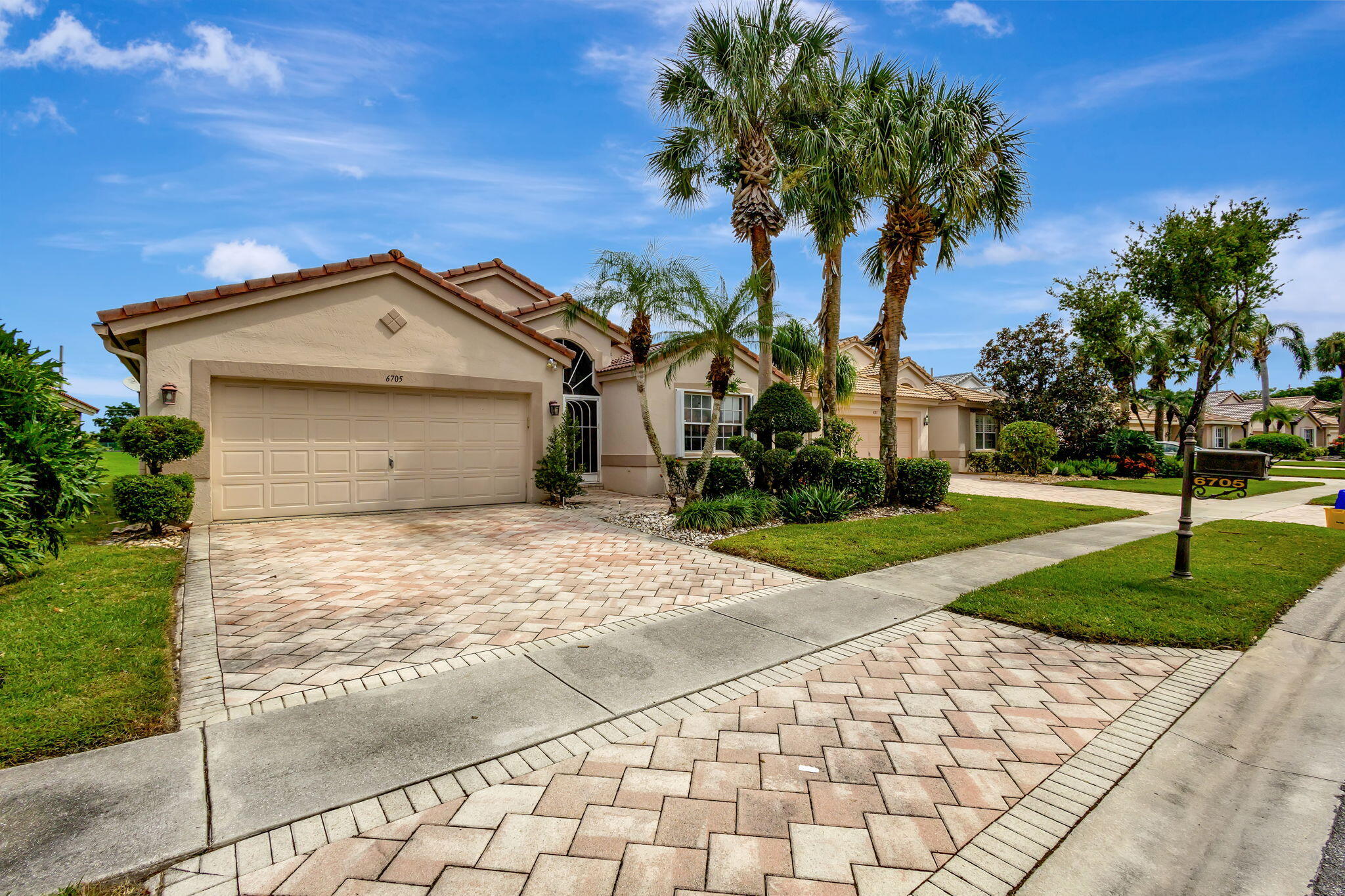 6705 Sun River Road Boynton Beach, FL 33437 - Photo 4 of 50 3-web-or-mls-6705Sun_176