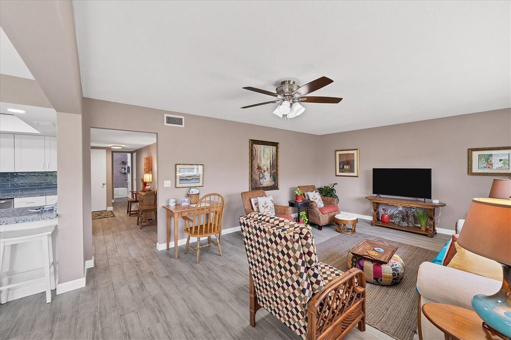 3806 Roxane Boulevard, Unit 161 Sarasota, FL 34235 - Photo 15 of 45