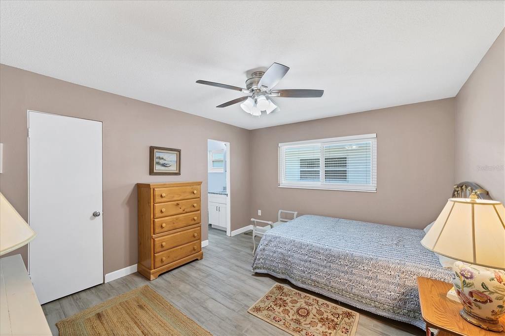 3806 Roxane Boulevard, Unit 161 Sarasota, FL 34235 - Photo 19 of 45