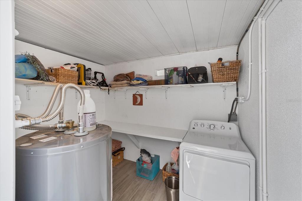 3806 Roxane Boulevard, Unit 161 Sarasota, FL 34235 - Photo 23 of 45