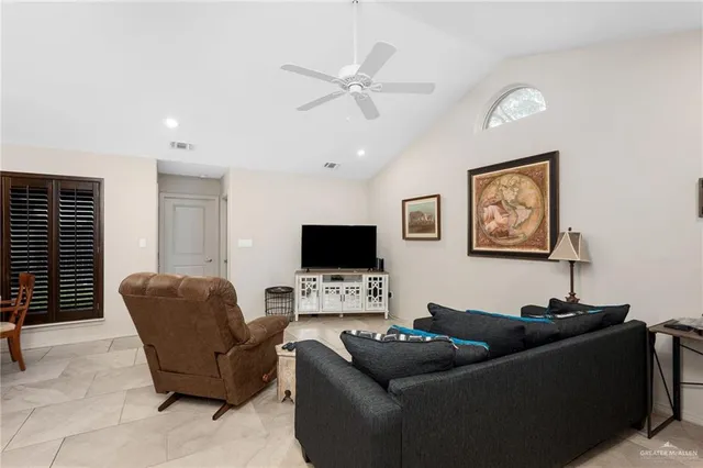 $1,500 | 1515 North Jackson Road, Edinburg, TX 78541